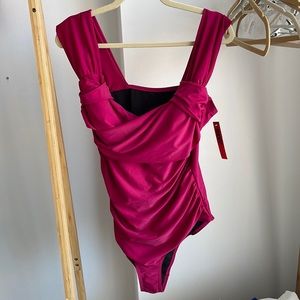 Tropiculture plus size magenta swimsuit size 18 never worn tag still attached
